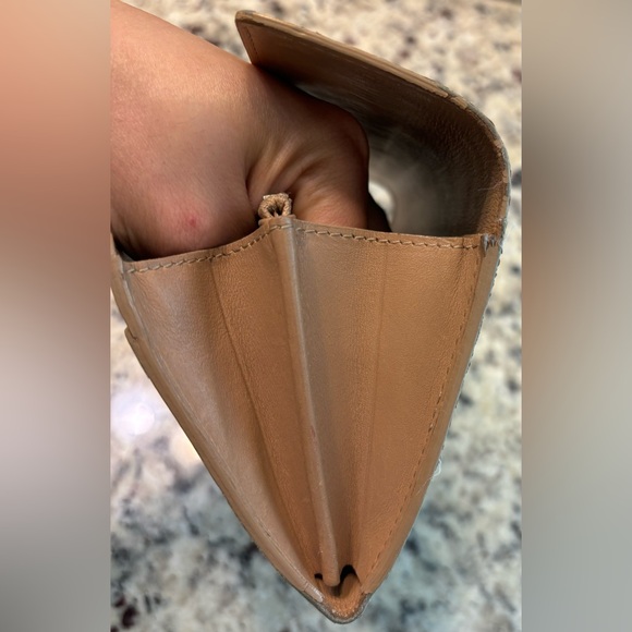 Authentic - Louis Vuitton Dune Vernis Sarah Wallet #4 - Picture 7 of 15